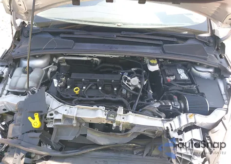 2018 Ford Focus Se z USA, uszkodzony, nr VIN 1FADP3K2XJL226128